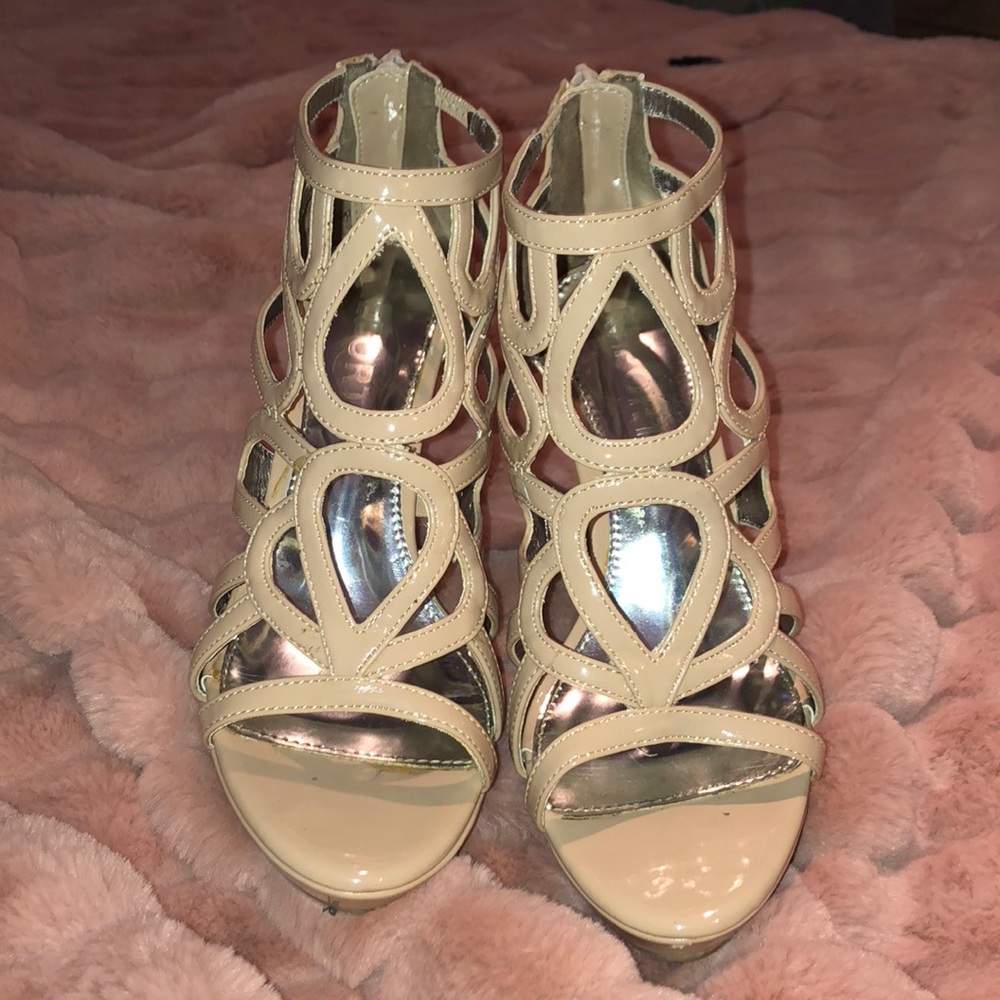 Report Footwear Nude Heels